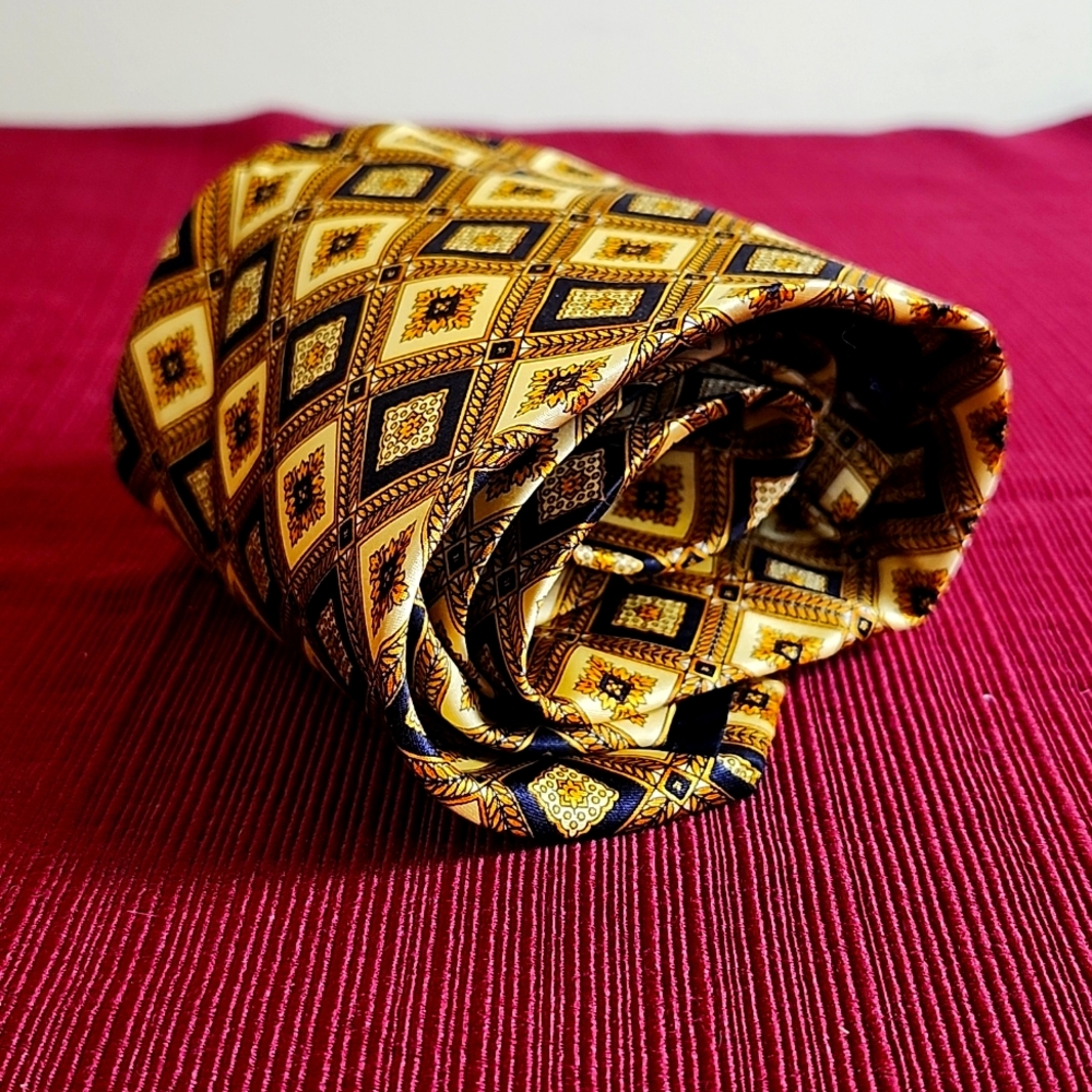 Vintage Sartori 100% Silk Necktie, Black and Beige Diamonds, Retro Fashion